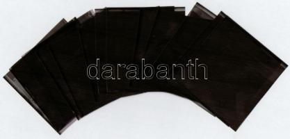 1969 Budapest, a Fővárosi Moziüzemi Vállalat hirdető oszlopai, plakáthelyei, kirakatai, ahol az új f...