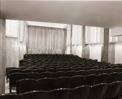 1982 Budapest, BALASSI mozi külső-belső felvételei, 6 db szabadon felhasználható vintage negatív, 6x...