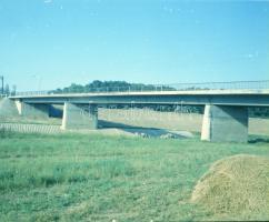 1973 Hídépítő Vállalat által épített hidak országszerte, 51 db vintage negatív, szabadon felhasználh...