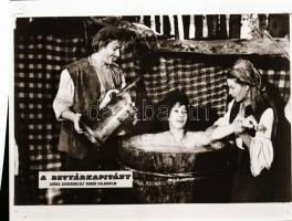 ,,A betyár kapitány" című film állóképei, 19 db negatív, ezekről készültek a mozik előcsarnokáb...