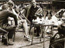 ,,Nagy kék jelzés" című film állóképei, 38 db negatív, ezekről készültek a mozik előcsarnokában...