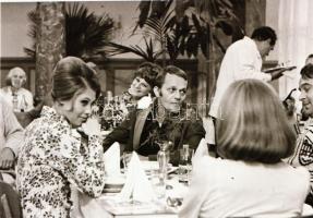 ,,Nagy kék jelzés" című film állóképei, 38 db negatív, ezekről készültek a mozik előcsarnokában...