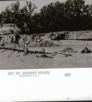 ,,Két úr esernyő nélkül" című film állóképei, 17 db negatív, ezekről készültek a mozik előcsarn...