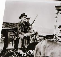 ,,Hét mesterlövész" című film állóképei, 20 db negatív, ezekről készültek a mozik előcsarnokába...