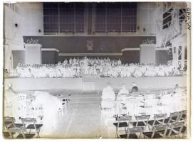 cca 1935 Budapest, a GANZ gyár üzemcsarnokai, gépei, 13 db vintage üveglemez negatív, 10x15 cm és 13...