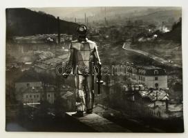 cca 1974 Gebhardt György (1910-1993): Ipari táj, feliratozott vintage fotóművészeti alkotás, 29x39 cm