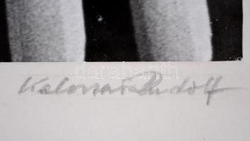 cca 1982 Kalocsai Rudolf: Kerékpár gyárban, aláírt vintage fotóművészeti alkotás, 39x29 cm, karton 5...