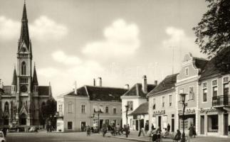 39 db MODERN fekete-fehér magyar városképes lap a 1960-as és 1980-as évekből / 39 modern black and w...