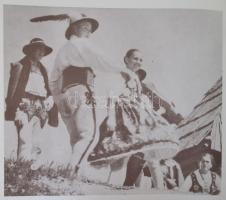 Ludovít Havlac: Sociálna fotografia na Slovensku. Obsah, dejiny, súvislosti, prínosy. Pozsony, 1974,...