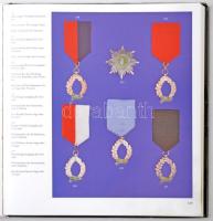 Makai Ágnes - Héri Vera: Kereszt, érem, csillag. Kitüntetések a magyar történelemben. Helikon kiadó,...