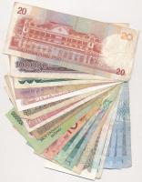 17db-os vegyes külföldi bankjegy tétel, közte Kambodzsa 1999. 1000R (2x), Fülöp-szigetek 2004. 20P, ...