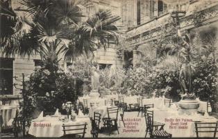 Budapest, vendéglők, belsők - 4 db régi képeslap, vegye sminőség / 4 pre-1945 postcards, mixed quali...