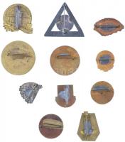 11db-os természetjáró és városismertető verseny jelvény, közte 1961. "Spartacus - III. o. talál...