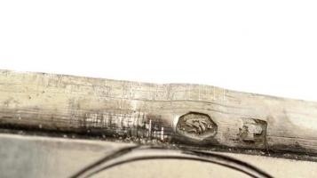 Ezüst (Ag.) gyufatartó, jelzett, mesterjeggyel, nettó: 24 g 4×2,5 cm