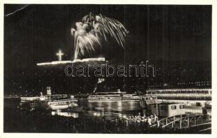 1938 Budapest XXXIV. Nemzetközi Eucharisztikus Kongresszus; Főoltár, tűzijáték - 2 db képeslap / 34t...