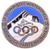 Német 3. Birodalom 1936. IV. Téli Olimpiai játékok - Garmisch-Partenkirchen zománcozott, ezüstözött Br jelvény, C. POELLATH - SCHROBENHAUSEN gyártói jelzéssel (35mm) T:2 zománchiba / German Third Reich 1936. IV. Olympische Winterspiele - Garmisch-Partenkirchen enamelled, silver plated Br badge, with C. POELLATH - SCHROBENHAUSEN makers mark (35mm) C:XF enamel error