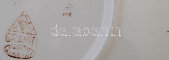 Gránit kézzel festett tányér, kopás nyomokkal, jelzett, d:21,5 cm
