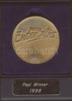 Nagy-Britannia modern emlékplakett "Entertains" T:2 Díszdobozban.