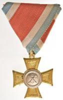 1923. "II. osztályú Legénységi Szolgálati Jel" Br kitüntetés ezüstözött medalionnal, mellszalagon T:2 / Hungary 1923. "Distinction for Long Service for the Soldiers, 2nd Class" Br decoration with silver plated medallion at center, with ribbon C:XF   NMK.: 356.