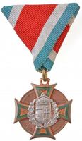 1923. Tiszti Szolgálati Díszérem zománcozott Br kitüntetés, ezüstözött rátéttel, mellszalaggal, hátoldalában 1931. X. 5.-i dátum gravírozva T:2 / Hungary 1923. Officers Medal for Long Service enamelled Br decoration, with silver plated overlay and ribbon, date engraved on reverse 1931. X. 5. C:XF NMK.: 359.