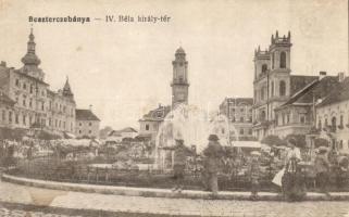 Besztercebánya, Banska Bystrica; IV. Béla király tér, szökőkút / square, fountain (EK)