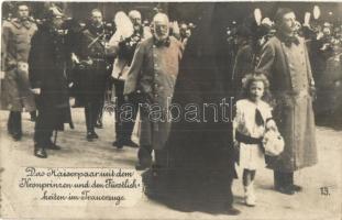 Vienna, Wien; Das Kaiserpaar mit dem Kronprinzen und den Fürstlichkeiten im Trauerzuge / Charles IV, Zita, Otto, Wilhelm II, Kronprinz Wilhelm, Ferdinand of Bulgaria, Leopold of Bavaria at the funeral of Franz Joseph (EK)