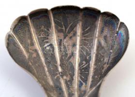 Ezüst (Ag.) kínai desszertes kis kanál, jelzett, nettó:8 g / Silver Chinese spoon with undefined hal...
