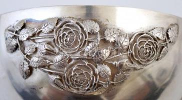 Ezüst (Ag.) lengyel kehely, jelzett, mesterjeggyel, rátett virág díszítéssel, m:7 cm, d: 10 cm, nett...