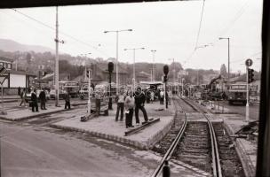 1984 Budapest, az 1-es villamos próbajáraton, 38 db 24x36 mm-es vintage negatív felvétel