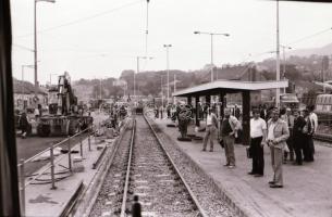 1984 Budapest, az 1-es villamos próbajáraton, 38 db 24x36 mm-es vintage negatív felvétel