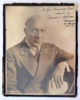 1936 Bernandino Molinari (1880-1952) olasz karmester dedikált fotója. Üveg keretben /  1936 Bernandino Molinari Italian conductor. Autograph signed photo in glass frame 21x26 cm