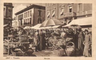 Trento (Südtirol, Tirol); Mercato / market