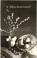 31 db MODERN fekete-fehér húsvéti üdvözlőlap, főként fekete-fehér, néhány másodpéldány / 31 MODERN Easter greeting cards, mostly black and white, some duplicates