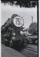 cca 1940 Korabeli vintage negatívról készült mai nagyítás 25x18 cm-es fotópapírra