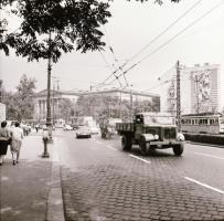 1966 Budapest, Kálvin téri közlekedés (villamos, trolibusz, autók), Kotnyek Antal (1921-1990) fotóri...