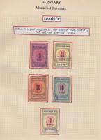 Gary Ryan magyar városi okmánybélyeg gyűjteménye, kb 2.000 különféle városi okmánybélyeg 7 albumban,...