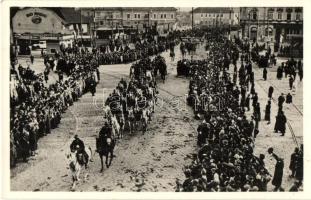 1938 Kassa, Kosice; a magyar csapatok bevonulása / entry of the Hungarian troops