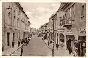 1938 Rimaszombat, Rimavska Sobota; utca, Póczos és Brünner üzletei, Bata / street, shops, Rimaszombat visszatért So. Stpl. (EB)