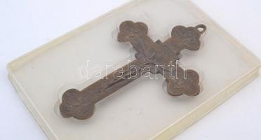 Jubileumi fém kereszt, műanyag tokban, 12x8 cm