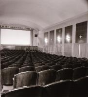 1982 Budapest, VILÁG mozi külső-belső felvételei, 6 db szabadon felhasználható vintage negatív, 6x6 ...