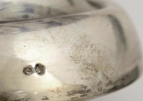 Ezüst (Ag.)  talpas kínáló kétrétegű csiszolt ólomkristállyal, jelzett, mesterjeggyel,  m:10 cm, d:1...