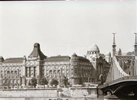 1967 Budapesti épületfotók, városképek, 13 db szabadon felhasználható vintage negatív, 6x6 és 6x7 cm