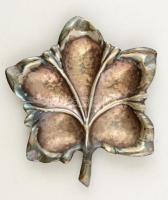 Ezüst (Ag.) leveles tálka, kalapált, jelzett, 15×13 cm, nettó:57 g