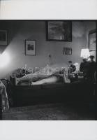 cca 1935 és 1975 Ágyjelenetek, szolidan erotikus fotók, 2 db korabeli negatívról készült mai nagyítás, 18x25 cm / 2 erotic photos, 18x25 cm