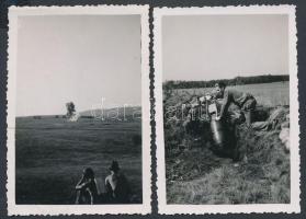 cca 1940 Robbantás a hajmáskéri lőtéren, 2 db kis méretű, hátoldalán Tarján Mária amatőr laboratóriumának pecsétjével jelzett fotó, 9×6 cm