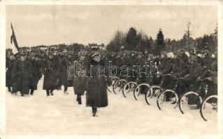 1939 Uzsok, Uzhok; Magyar-Lengyel Baráti találkozás a visszafoglalt ezeréves határon, kerékpáros katonák / Hungarian-Polish meeting at the border, soldiers on bicycle