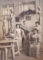 cca 1900-1940 Horváth Géza (1879-1948) szobrászművészt ábrázoló és vele kapcsolatos fotók gyűjtemény...