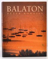 Korniss, Péter: Balaton. Bp., 2000, Magyar Könyvklub. Kartonált papírkötésben, papír védőborítóval, jó állapotban.