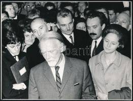 cca 1960 Kodály Zoltán, 2 db vintage fotó, 18x23 cm és 18x14 cm