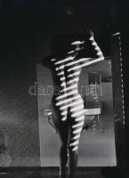 cca 1968 Reggeli napsütésben, szolidan erotikus fénykép, korabeli vintage negatívról készült mai nagyítás, 23,5x17,5 cm / erotic photo, 25,5x17,5 cm